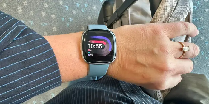 Fitbit Versa 4