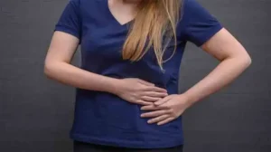 Left side pain under ribs female